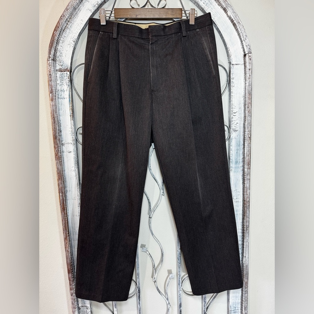 Dockers Men's Black Grey Classic Fit Pleated Front Pants Straight Leg #1313